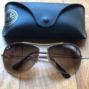 Rayban aviators with case